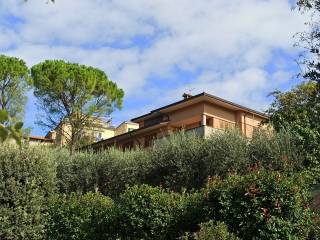 Villa in vendita a castiglione del lago via roma, 152