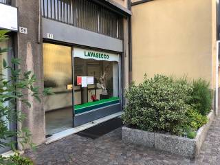 Negozio in vendita a cesano maderno via milano, 61