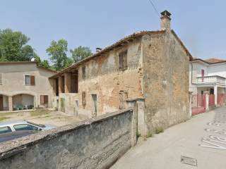 Intero stabile all'asta a pizzighettone via san francesco d'assisi, 13