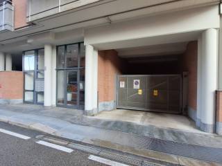 Garage in vendita a torino via defendente de ferrari, 4