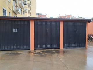 Garage in affitto a milano alzaia naviglio pavese, 116