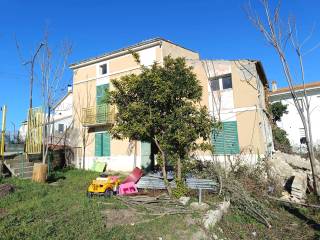 Rustico in vendita a lanciano contrada fontanelle, 97