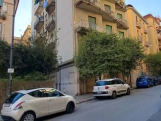 Appartamento in in vendita da privato a salerno via lorenzo cavaliero, 1