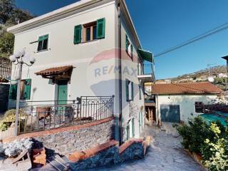 Villa in vendita a celle ligure via sanda, 296