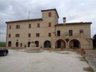 Albergo all'asta a sant'elpidio a mare via g. rossa, 267, 63811 sant'elpidio a mare fm, italia