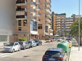 Garage in affitto a bari via salvatore matarrese, 10