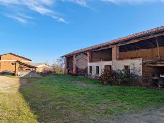 Casa indipendente in vendita a ferrere collina sant'antonio, 56