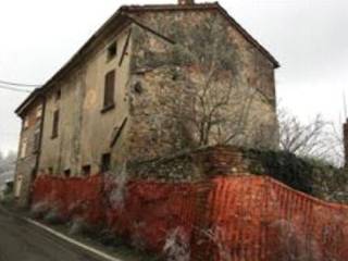 Casa indipendente all'asta a borgonovo val tidone via maiolo, 178