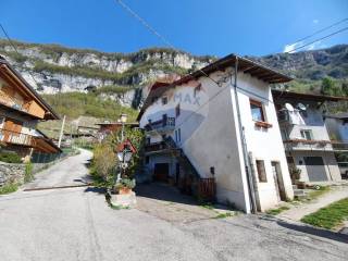 Casa indipendente in vendita a fonzaso via lucco, 30