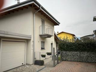 Villa in in vendita da privato a colico vicolo la caseta