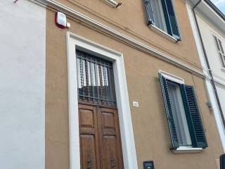 Casa indipendente in in vendita da privato a pesaro via vincenzo monti, 23