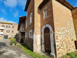 Cascina in vendita a castiglione del lago via del gioco