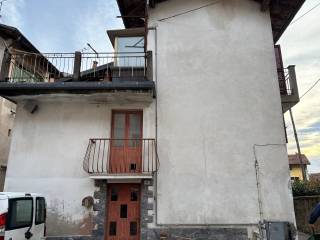 Casa indipendente in vendita a bisuschio via ai monti, 4