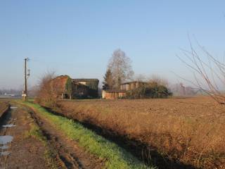 Cascina in vendita a maleo 