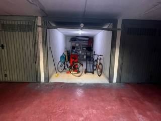 Garage in vendita a rozzano via stelle alpine