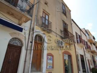 Casa indipendente in vendita ad alcamo piazza della repubblica