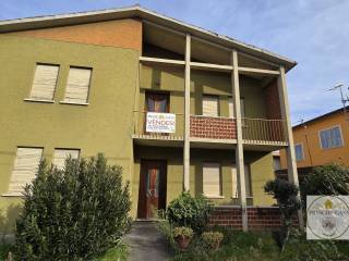 Casa indipendente in vendita a este via bassano del grappa