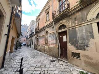 Casa indipendente in vendita a brindisi via goffredo mameli, 5