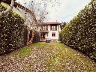 Casa indipendente in vendita a casatenovo via del fabbro, 4