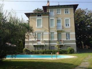 Villa in vendita a lesa 