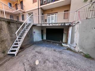 Garage in vendita a genova via pietro balestrazzi, 28