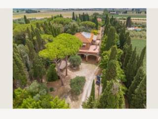 Villa in vendita a campiglia marittima via montioncello