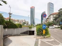 Garage in affitto a milano piazzale giulio cesare, 10