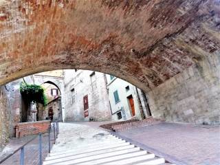 Impianto sportivo in vendita a perugia 