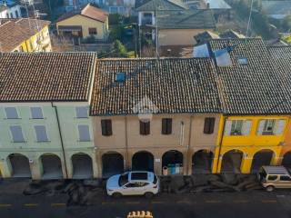 Casa indipendente in vendita a novellara via v. marchi, 18