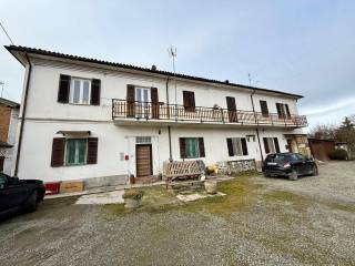 Casa indipendente in vendita ad alessandria via della moisa, 35