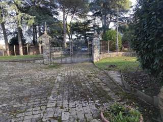 Casa indipendente in in vendita da privato a orvieto località villanova, 8