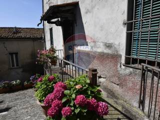 Casa indipendente in vendita a barga 