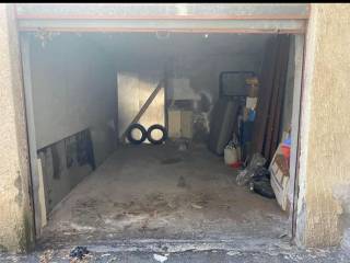 Garage in vendita a zafferana etnea via pietro nenni, 37