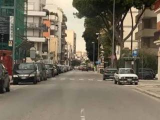 Negozio in vendita a trani via avvocato vittorio malcangi