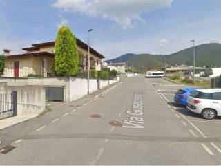 Posto auto in vendita a monticelli brusati via g. impastato