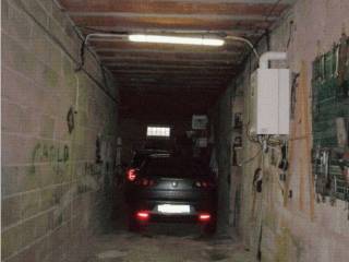 Garage in vendita a cancello ed arnone via alcide de gasperi, 6