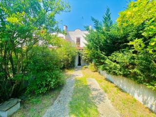 Villa a schiera in vendita a comacchio viale giacomo puccini, 64