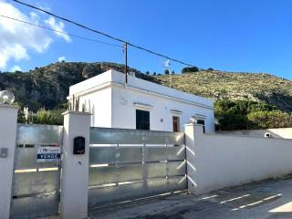 Casa indipendente in in vendita da privato a erice via crocifissello, 8