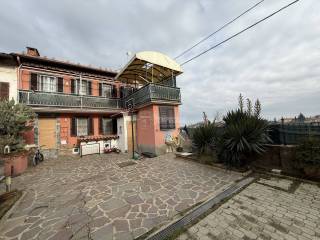 Casa indipendente in vendita ad asti frazione montemarzo 165