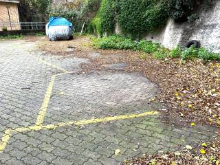 Posto auto in vendita a genova via del fossato, 8