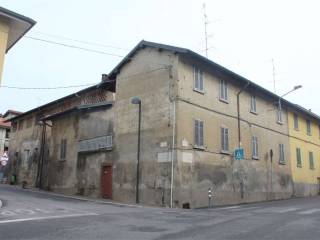 Casa indipendente in vendita a bregnano via indipendenza , 2