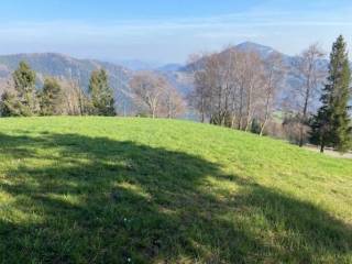 Terreno residenziale all'asta ad adrara san martino via casina del monte