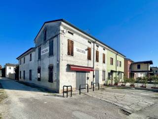 Casa indipendente in vendita a bagnolo san vito 