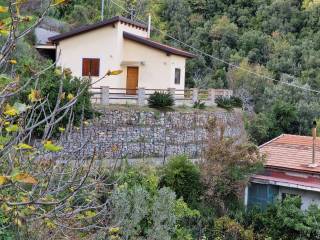 Intero stabile in in vendita da privato a salerno via casa rocco di giovi santa croce, 6