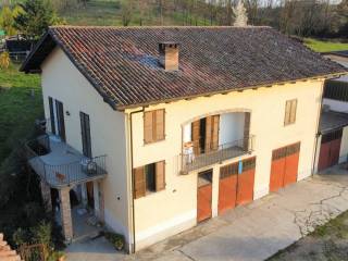 Villa in vendita a castagnole delle lanze via farinere