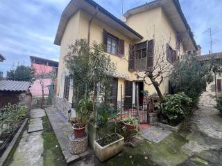 Casa indipendente in vendita a landriano via san vittore, 30