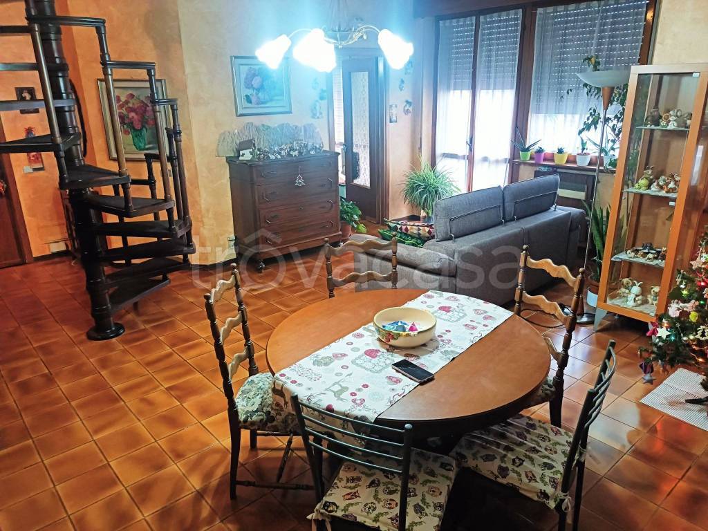 immagine annuncio 2 di 15