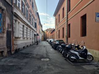 Garage in affitto a bologna via del riccio