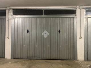 Garage in affitto a brescia 