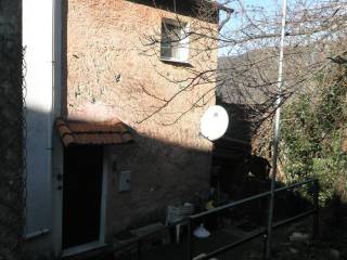 Casa indipendente in affitto a davagna 